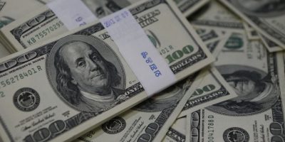 Mengapa Dollar Menjadi Mata Uang Global?